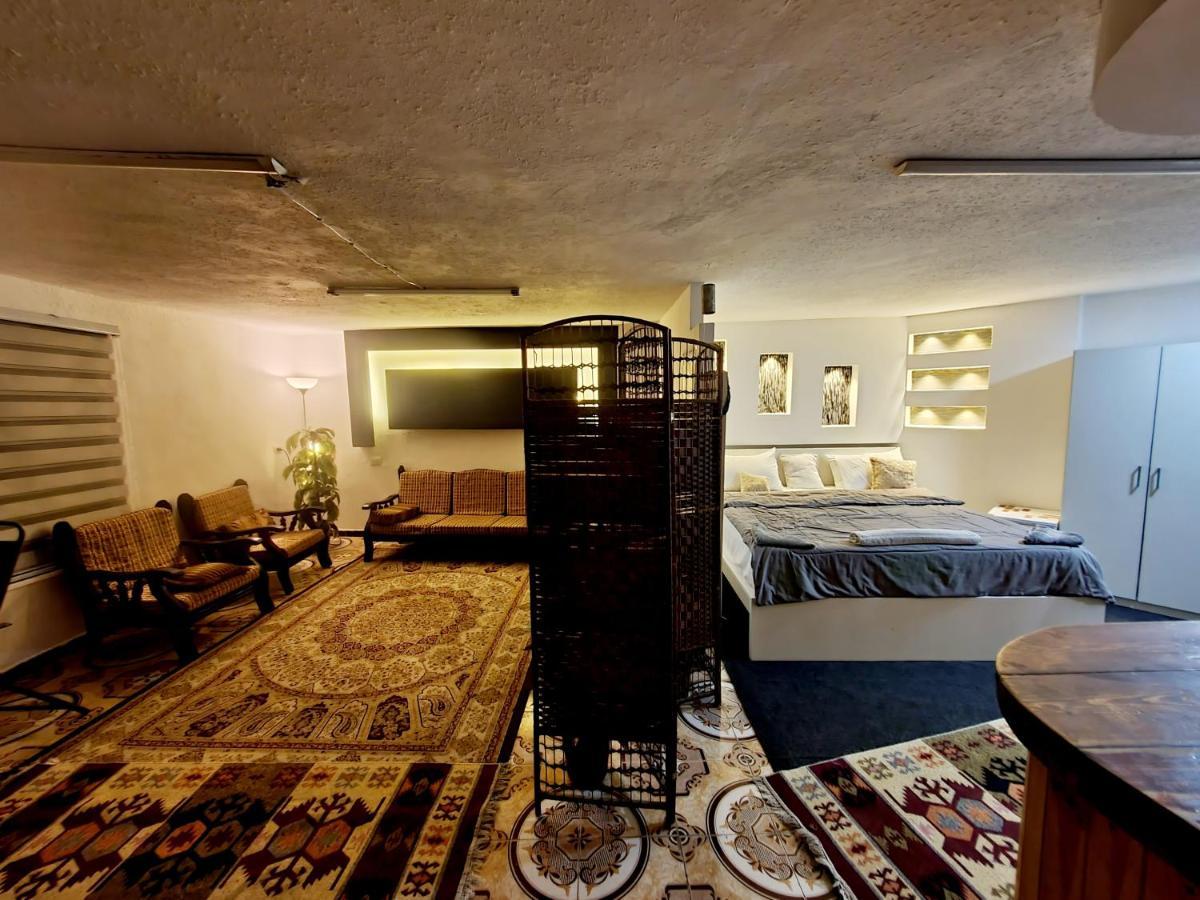 Zeus Apartment Dzseras Kültér fotó